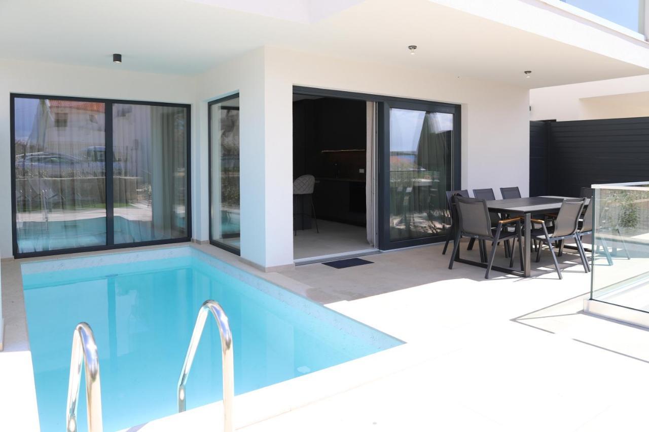 Brand New Apartment With Private Pool Njivice Exteriér fotografie